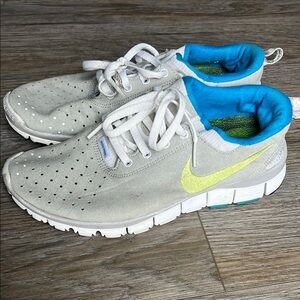 Nike Womens White and Blue Sneakers